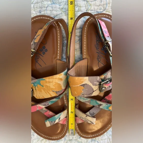 Patricia Nash fort bloom fidella sandals - Picture 3 of 15